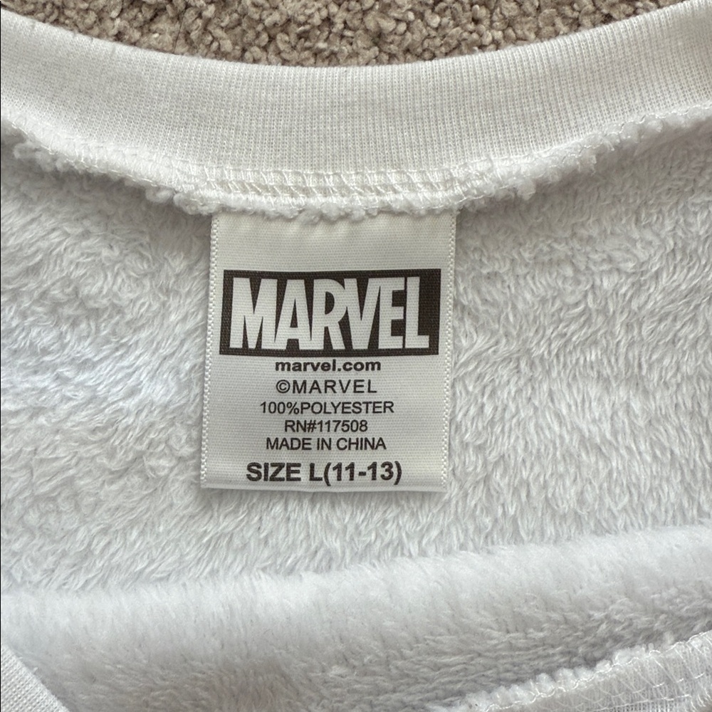 Marvel Black and White Graphic sweater - Picture 4 of 4